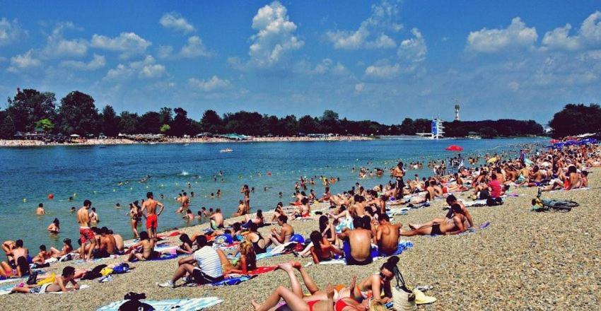Ada City Break Βελιγράδι Εξωτερικό φωτογραφία